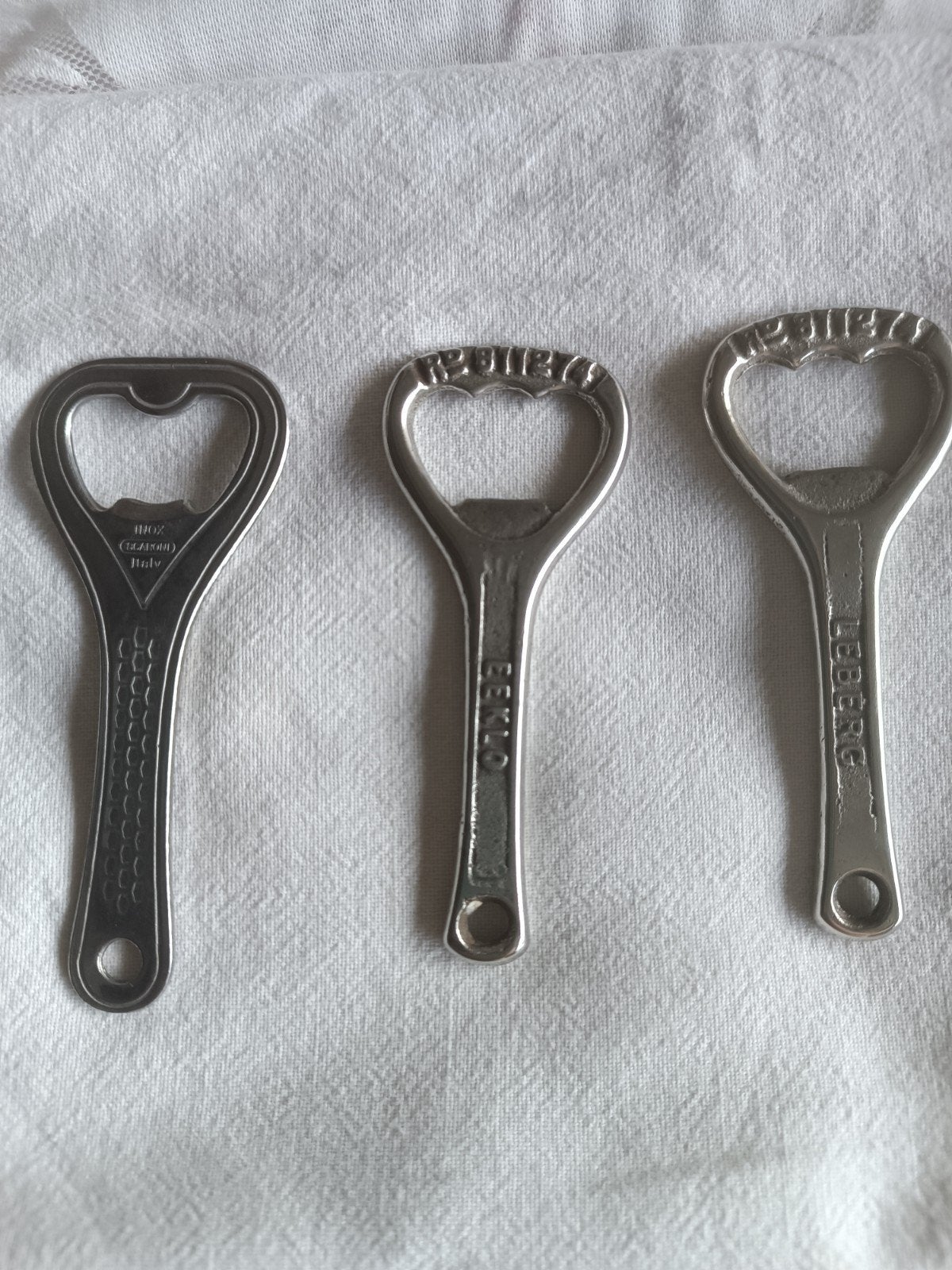 A vendre 3 ouvres bouteilles, Ophalen, Flesje(s)