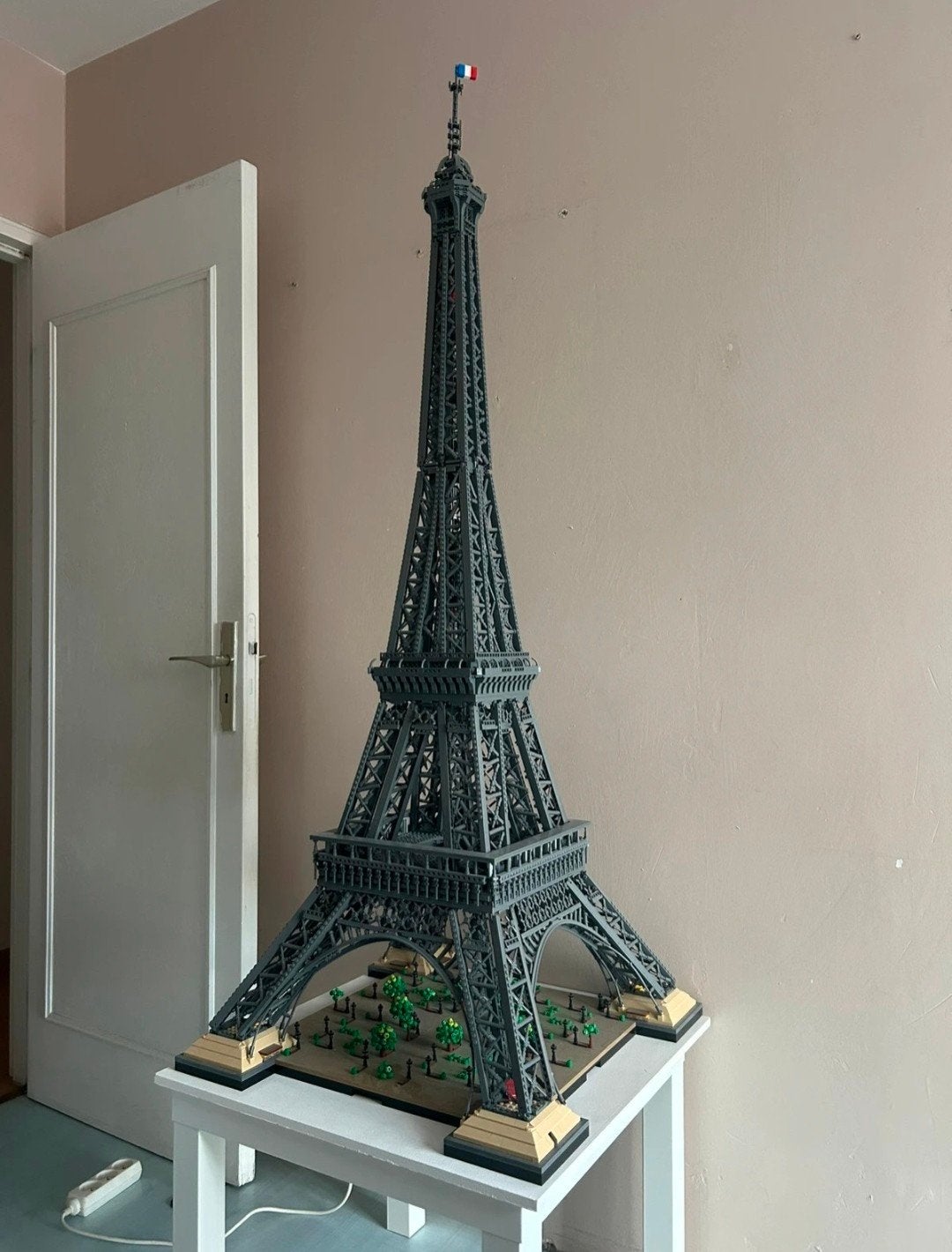 Lego Eiffel toren 10307, Lego, Ensemble complet, Comme neuf, Enlèvement