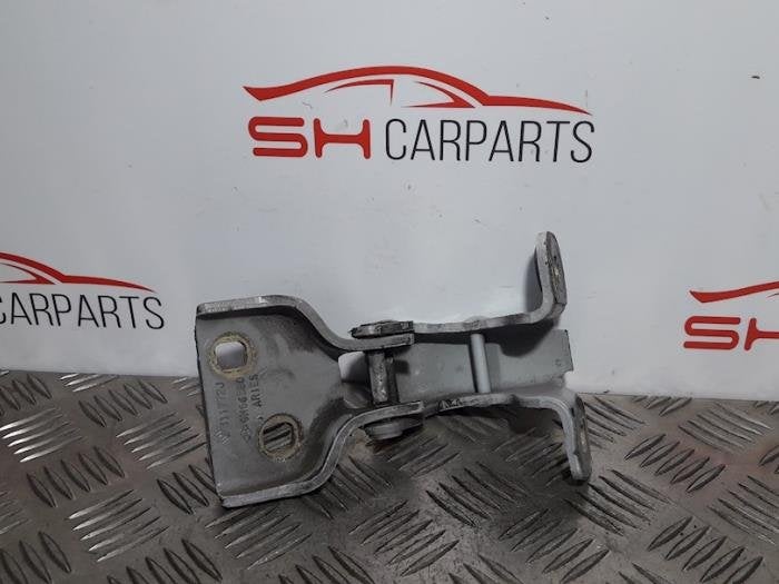 Charnière porte avant droite d'un Opel Vivaro, -, Opel, 3 mois de garantie, Utilisé