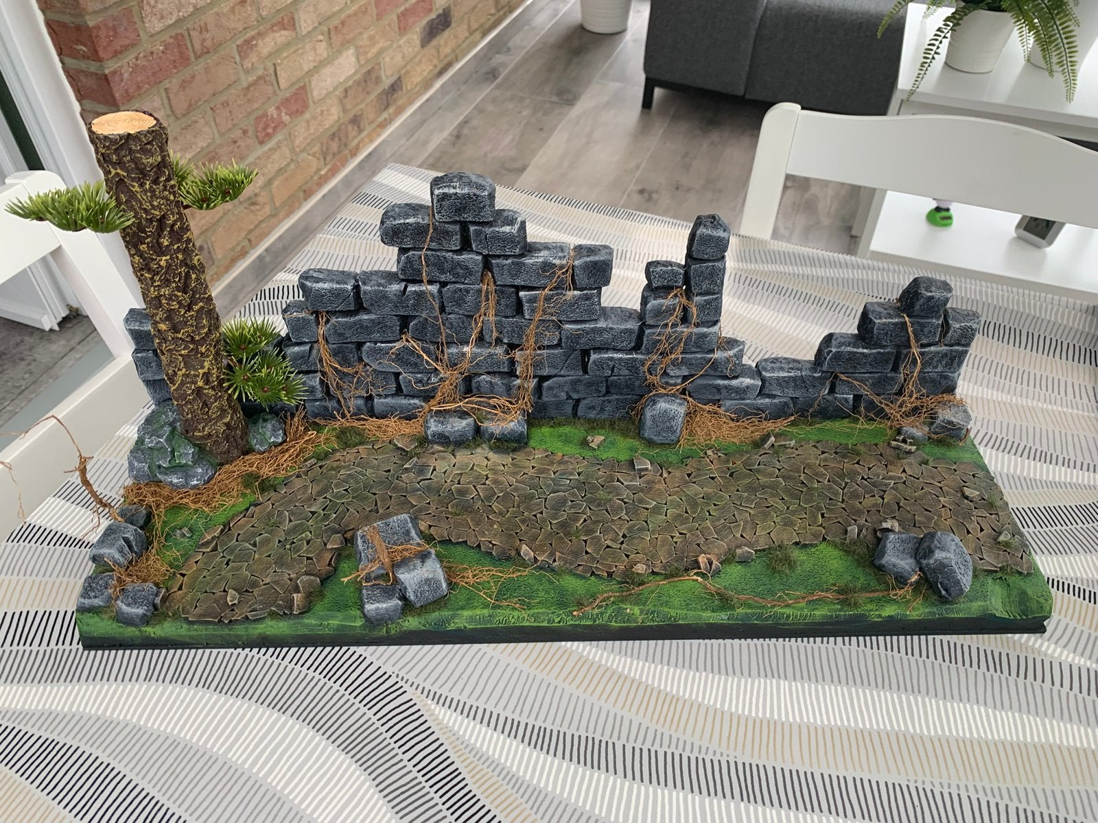 Diorama pour figurines actions ou autres - Chemin & ruines, Enlèvement, Diorama