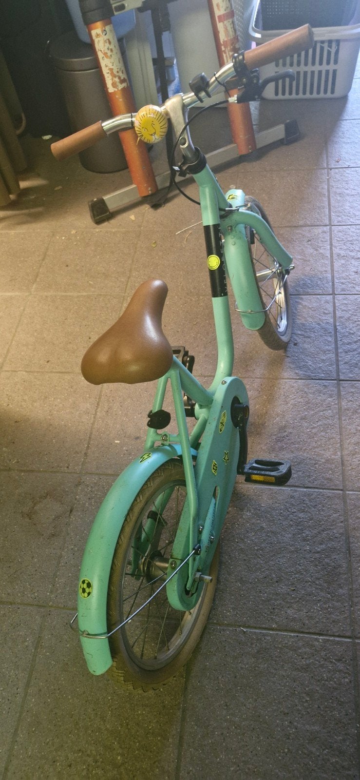 Kinderfiets Veloretti 16inch, Fietsen en Brommers, Fietsen | Kinderfietsjes, Ophalen, Terugtraprem