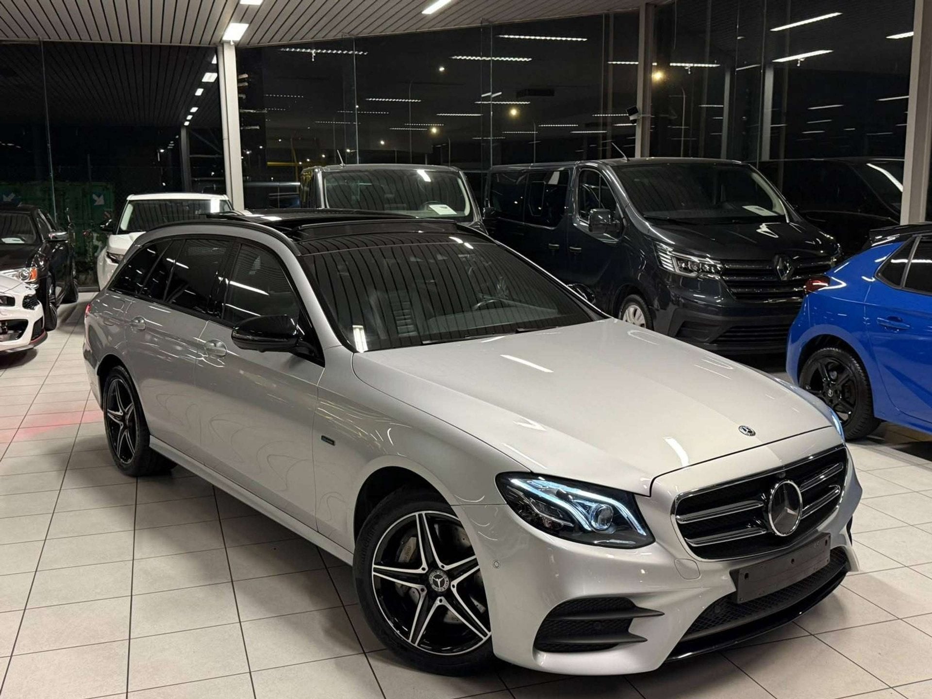 Mercedes-Benz E300de AMG-Pack Automatique 2.0D Hybride 143kW, Auto's, Automaat, Achterwielaandrijving, Euro 6, 5 deurs