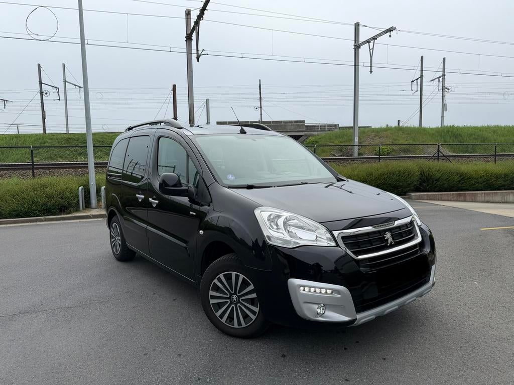 Peugeot Partner Tepee STYLE 2018, Auto's, Monovolume, Zwart, Handgeschakeld, 5 deurs