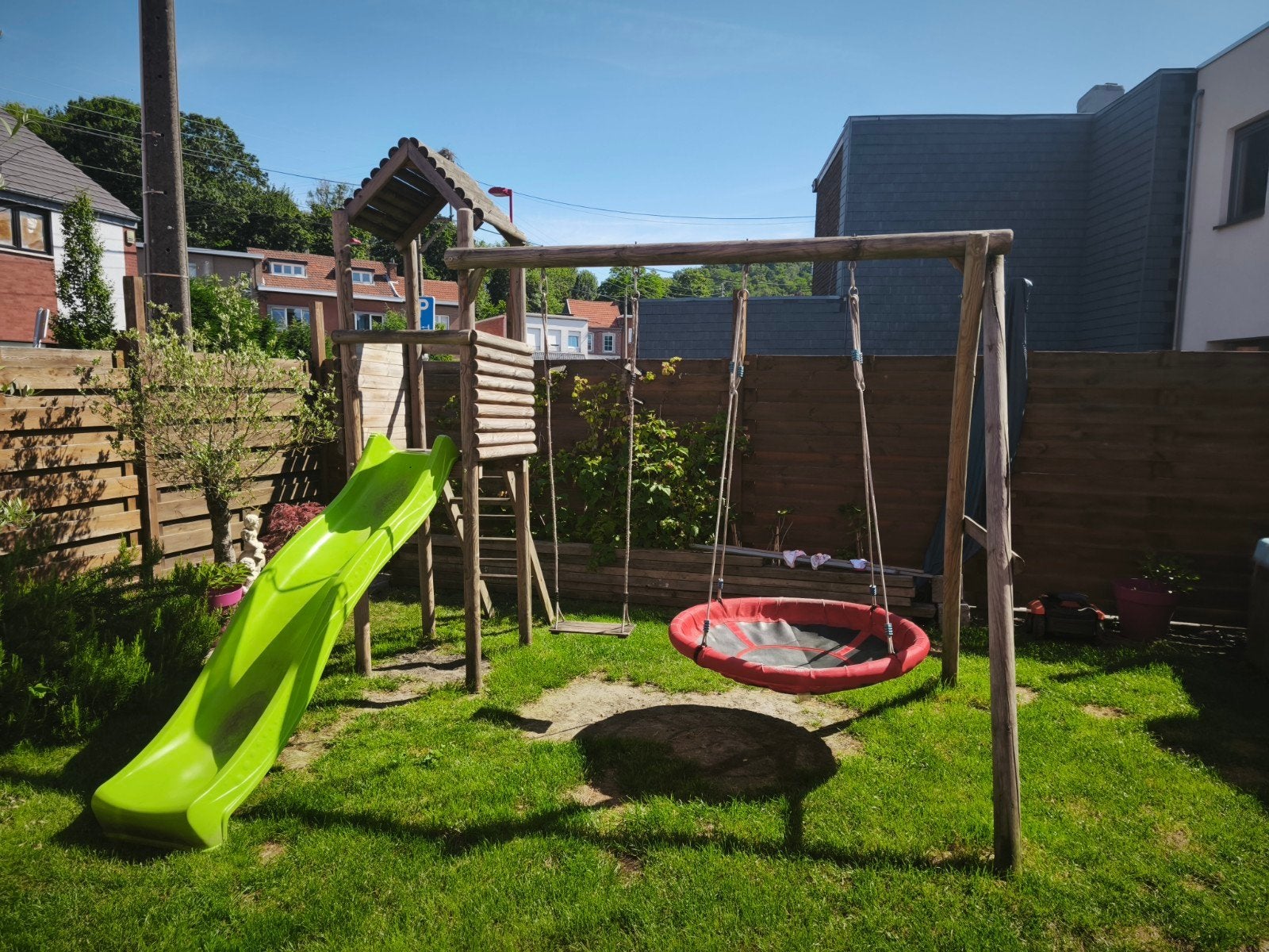 Aire de jeux pour enfant, Enlèvement