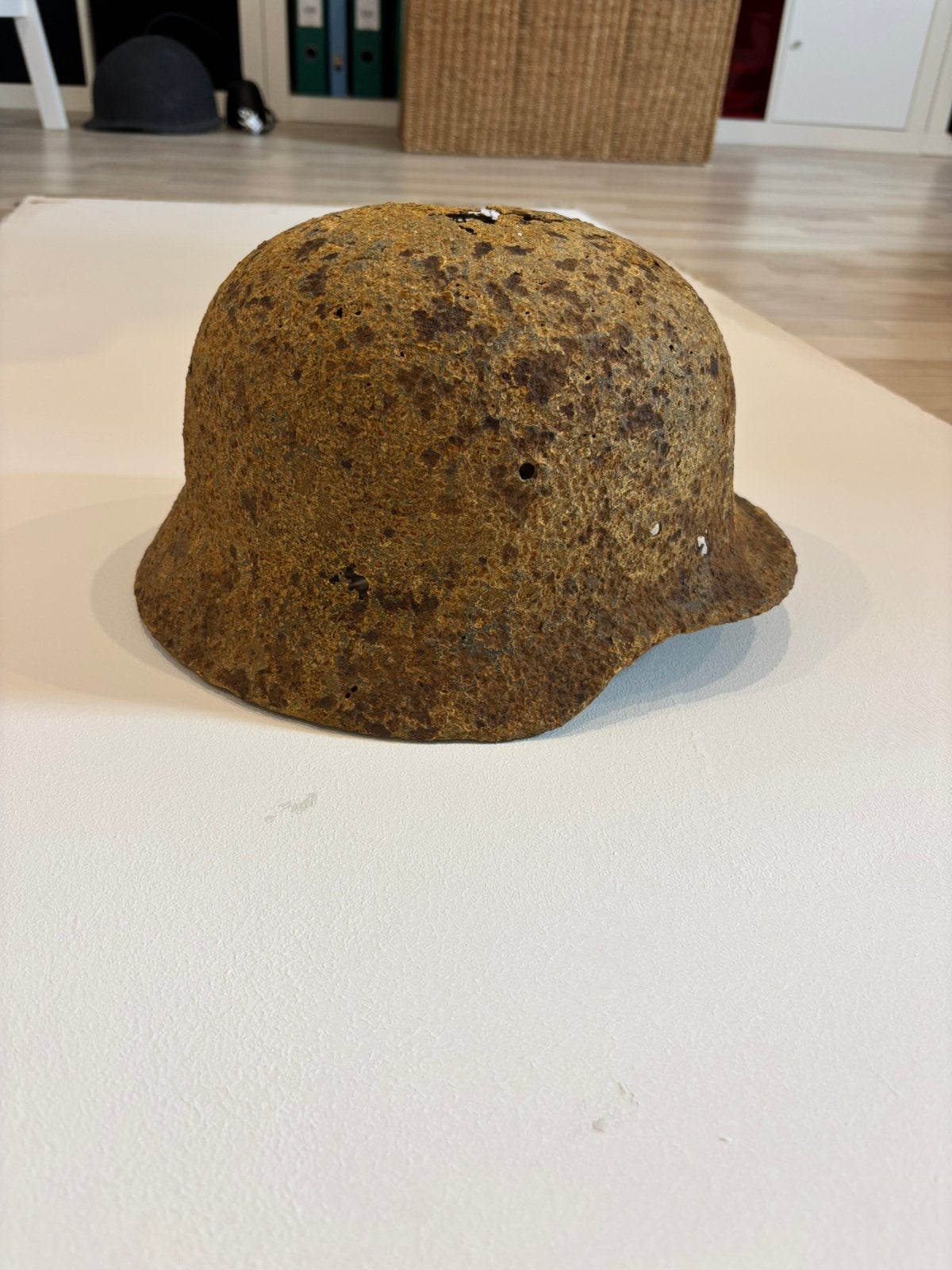 Duitse helm m40 bodemvondst, Ophalen