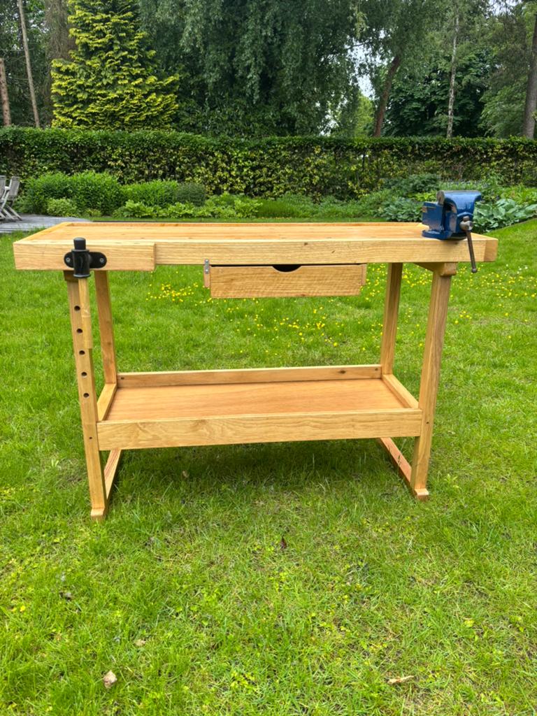 Werkbank met bankschroef en bankvijs  125B x 56D x 85H, Enlèvement, Utilisé, 120 à 170 cm, Étau