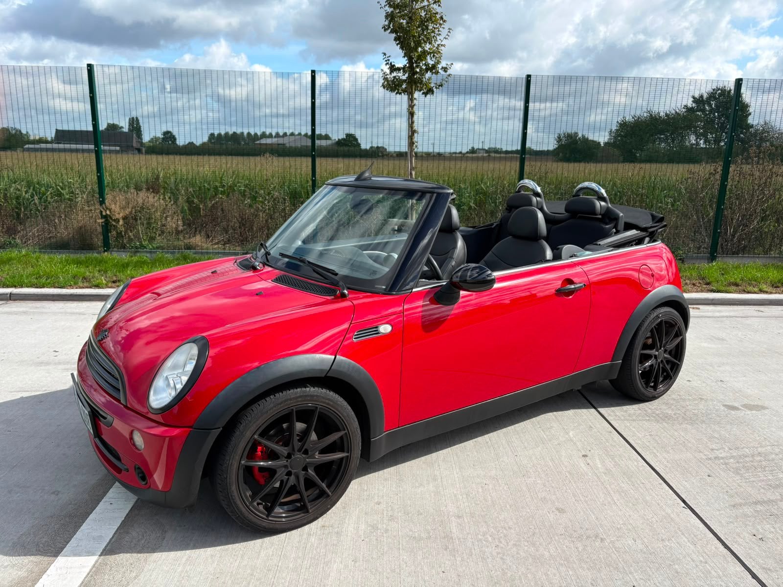 Mini cooper cabrio gekeurd voor verkoop, Zwart, Leder, Handgeschakeld, Particulier