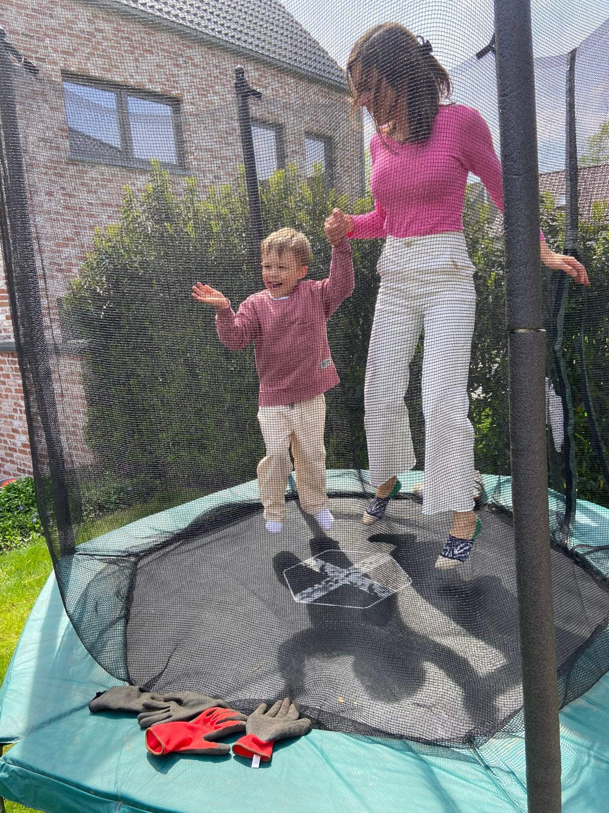 Trampoline Decathlon 240cm, Enfants & Bébés, Jouets | Extérieur | Trampolines, Enlèvement, Comme neuf