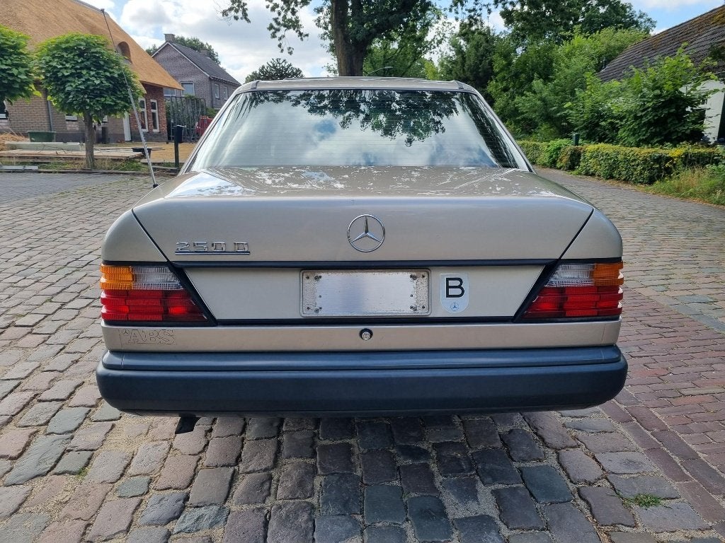 Mercedes 250d Aut. W124 Schuifdak ABS Carpass Oldtimer, foto 4