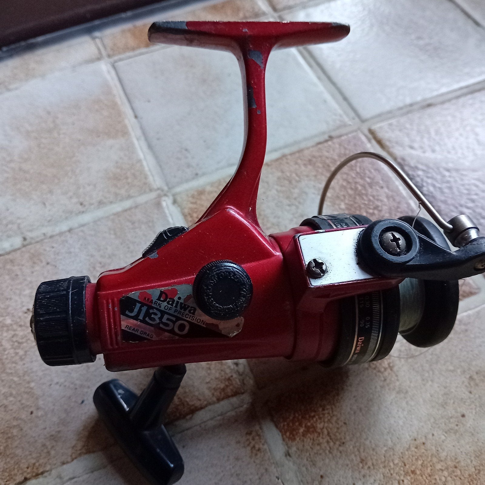 Moulin vintage Daiwa J 1350, Enlèvement, Moulinet