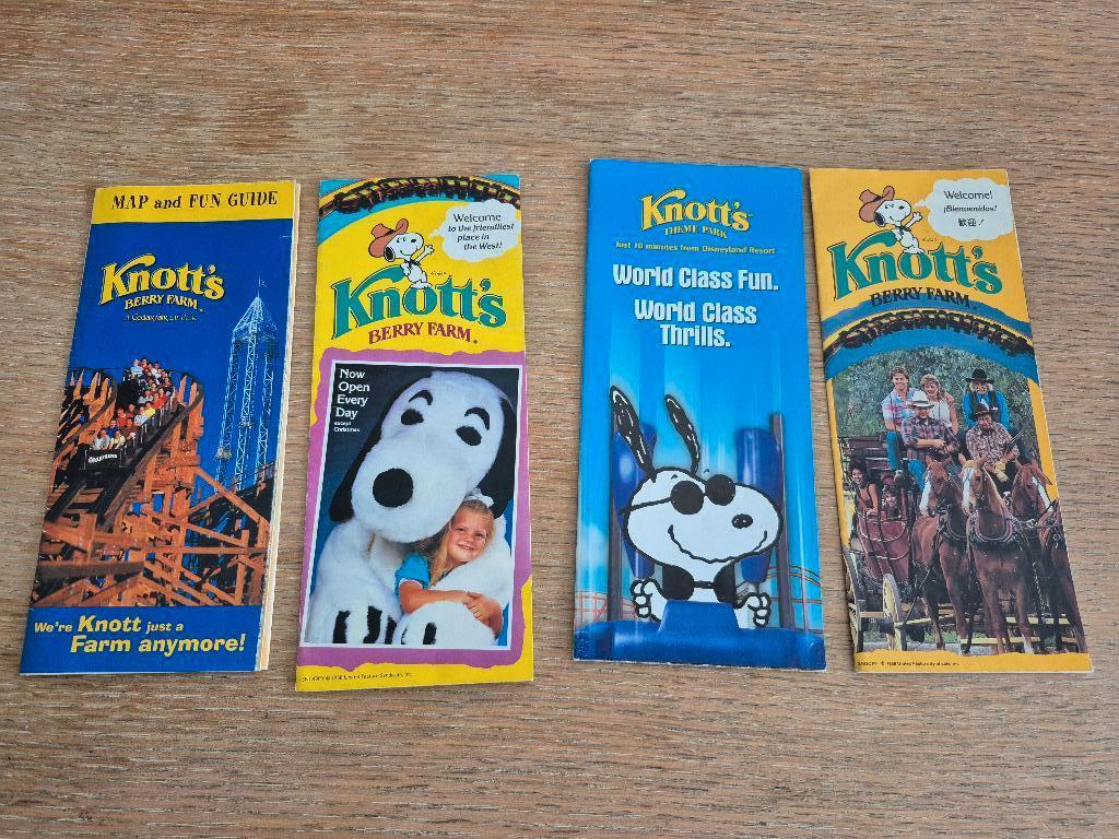 Knott's Berry Farm pretpark usa oude flyers (set), Enlèvement ou Envoi, Comme neuf