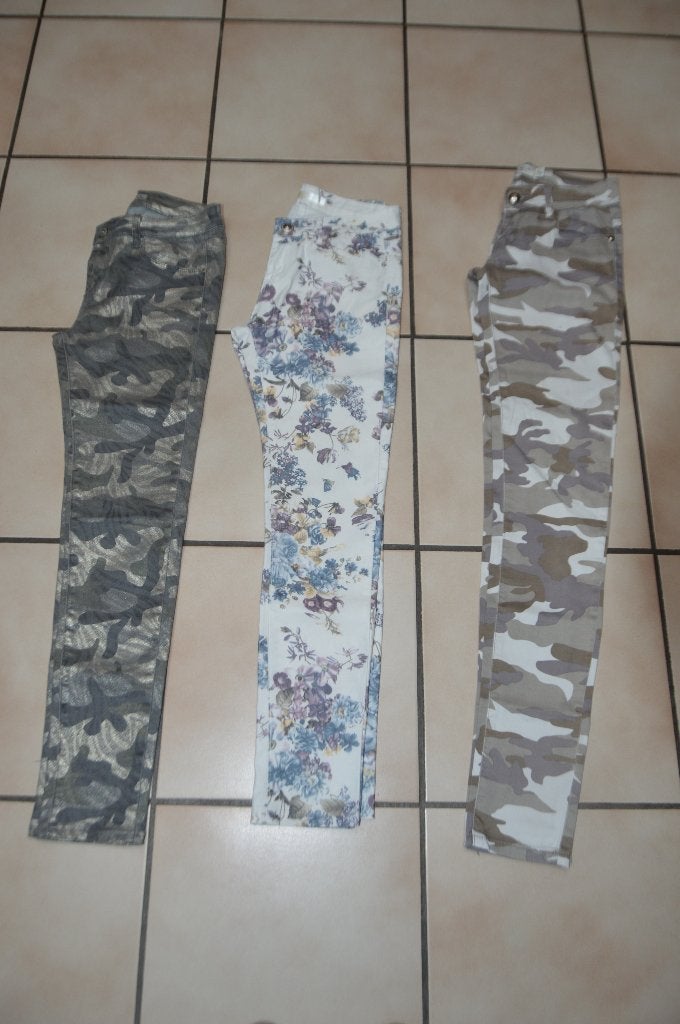 Set beige jeansbroeken voor dames T36 In zeer goede staat!, Kleding | Dames, Spijkerbroeken en Jeans, Overige kleuren, Ophalen of Verzenden