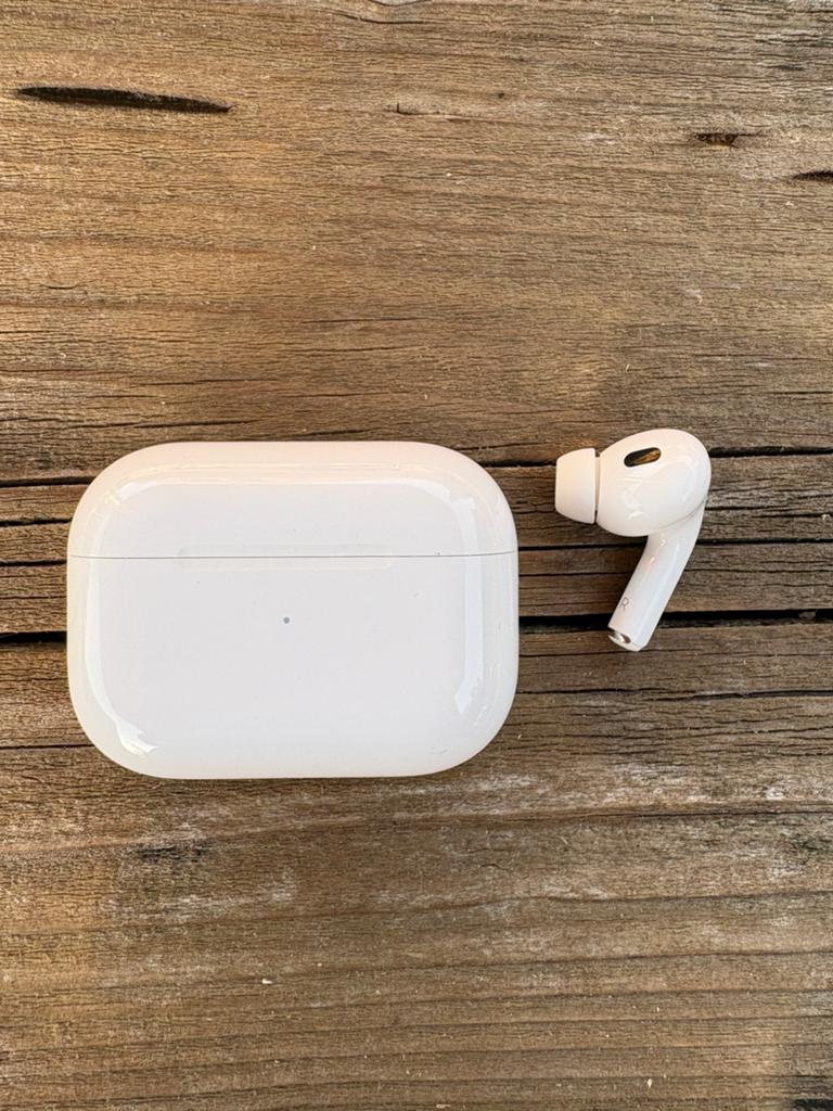 Apple airpods pro 2, Ophalen of Verzenden, Zo goed als nieuw, Overige accessoires