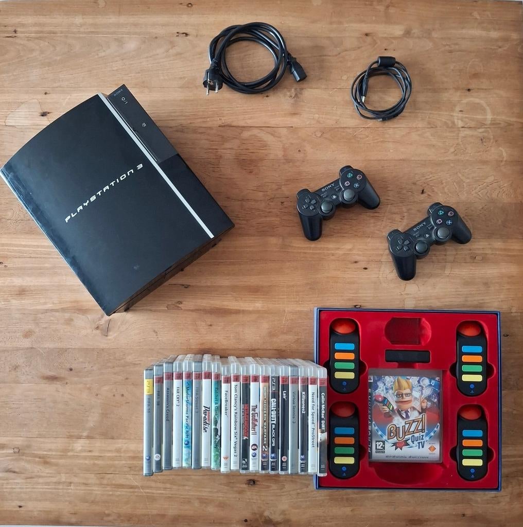 Playstation3 75GB met 2 controllers en 20 games, Games en Spelcomputers, Spelcomputers | Sony PlayStation 3, Phat, 80 GB, Met 2 controllers