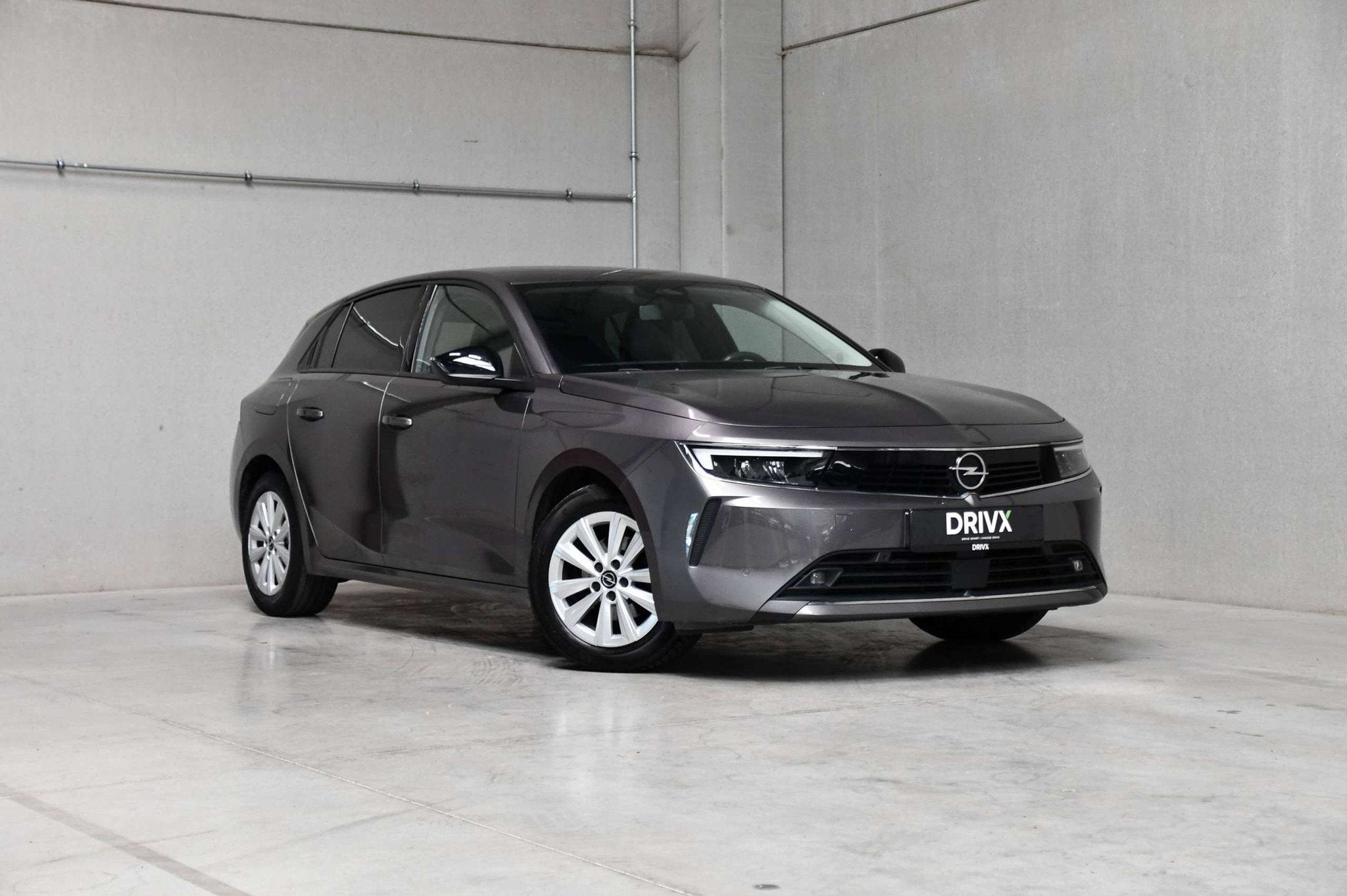 Opel Astra DAB - Carplay - Stuurverw. - Trekhaak - Camera, Auto's, Voorwielaandrijving, Stof, Gebruikt, 1199 cc