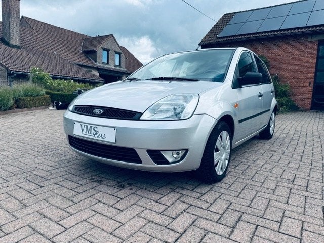 Ford Fiesta 1.3 Benzine * Garantie * EURO4 *, 1299 cc, Stof, Zwart, 4 cilinders