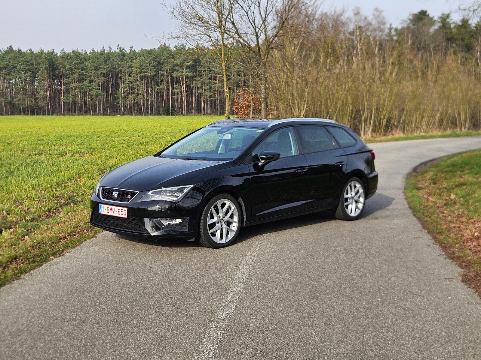 Seat Leon 5F ST 1.8, Auto's, Voorwielaandrijving, 4 cilinders, Alcantara, Zwart