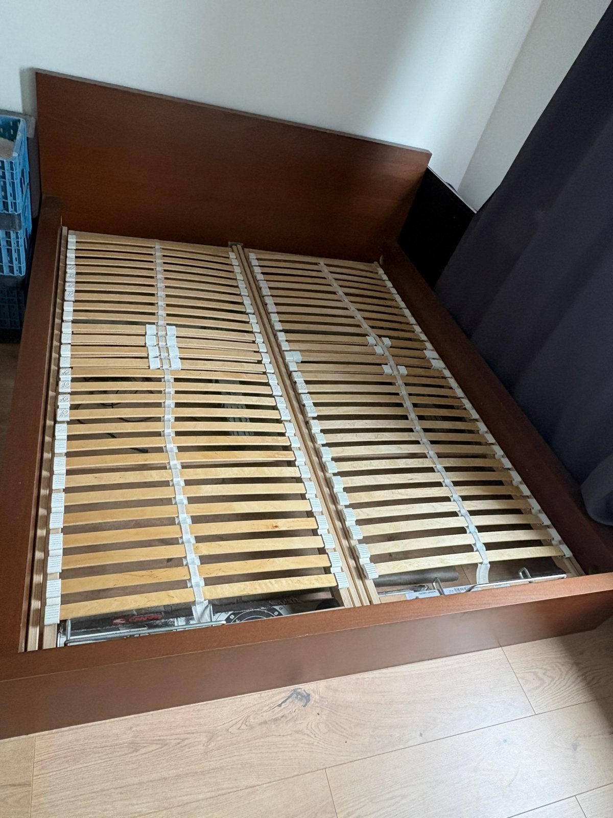 Ikea 2 persoons bed electrische lattenbodem, Huis en Inrichting, Ophalen, Bruin, Tweepersoons, 190 cm of minder