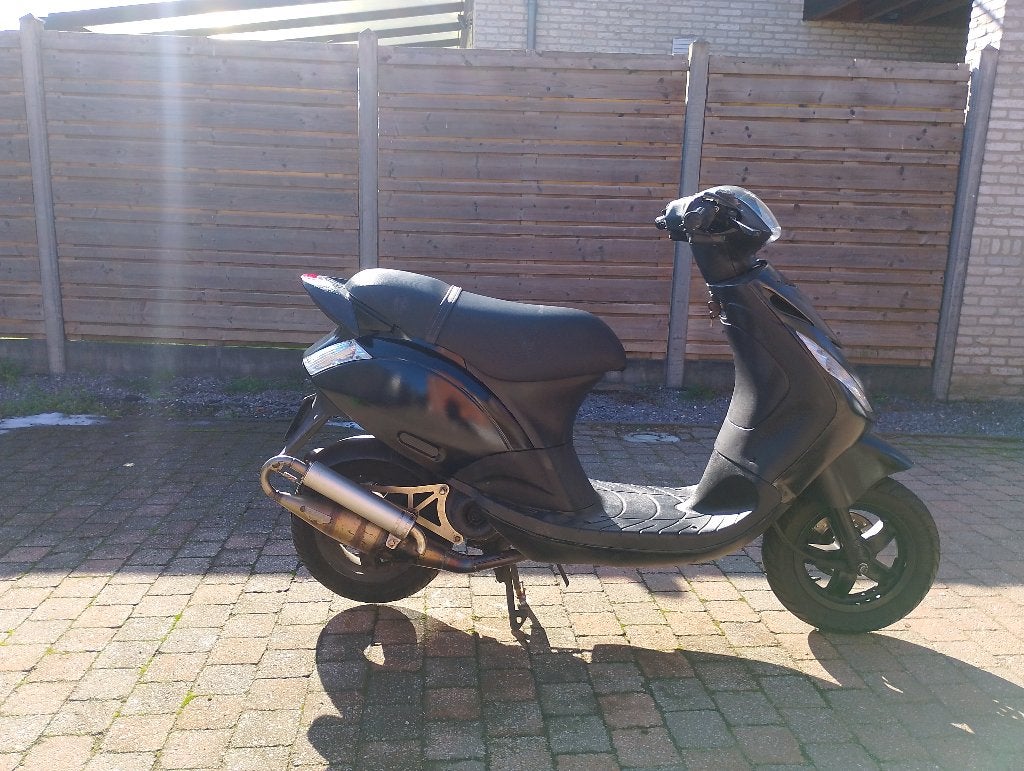 Piaggio zip 2t, Ophalen, Klasse A (25 km/u), Zip