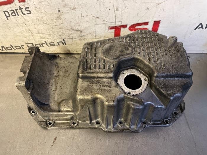 Couvercle carter d'un Volkswagen Tiguan, Volkswagen, -, 3 mois de garantie, Utilisé