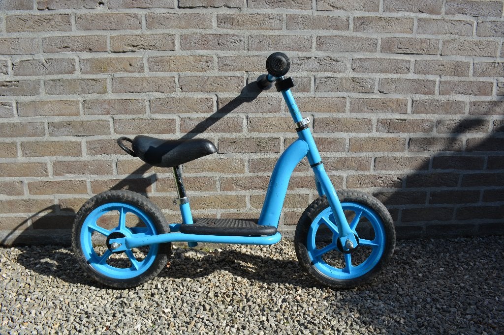 Loopfiets, Kinderen en Baby's, Speelgoed | Buiten | Voertuigen en Loopfietsen, Ophalen, Zo goed als nieuw, Loopfiets