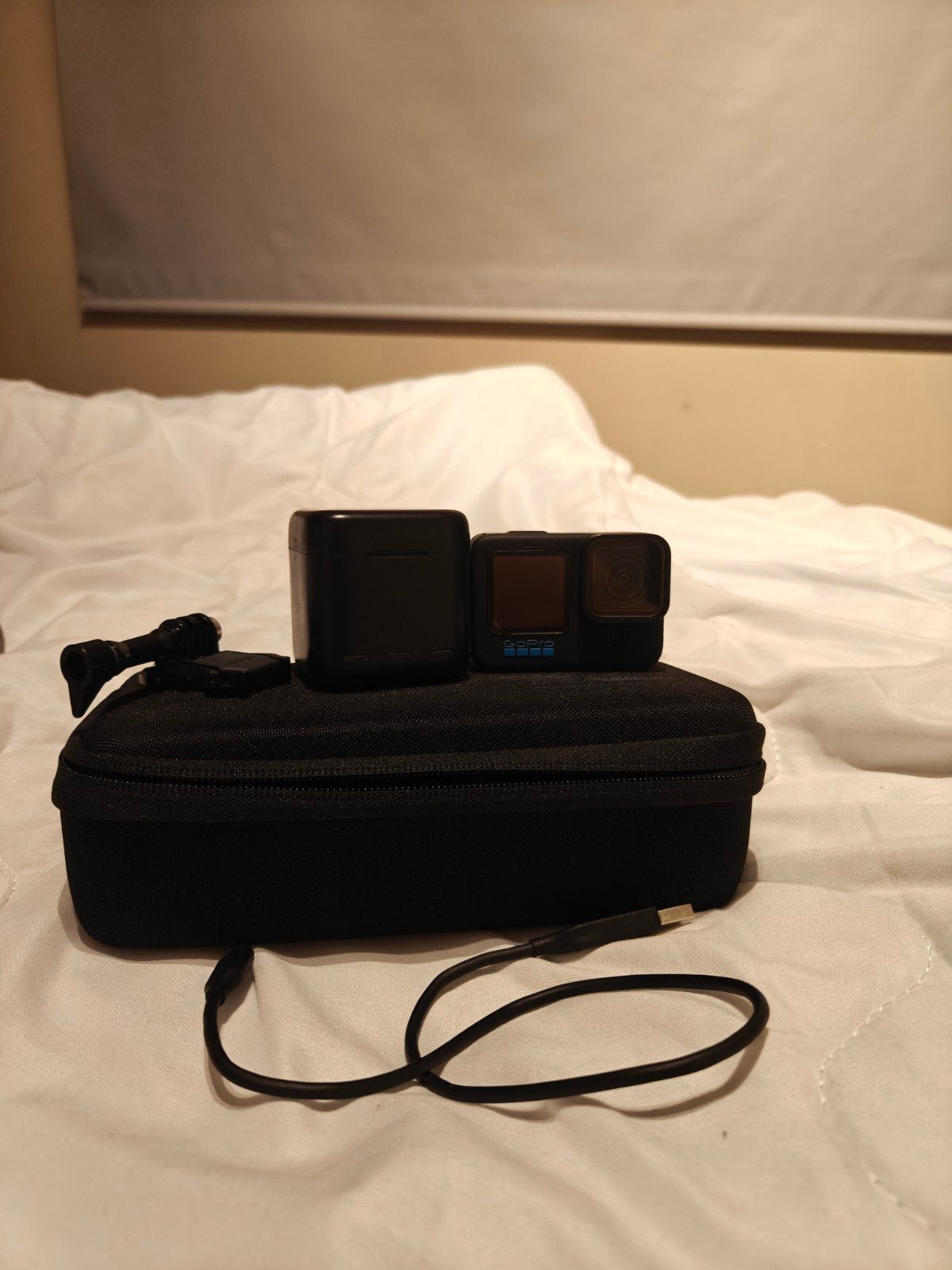 GoPro Hero 10 black, Enlèvement ou Envoi, Neuf, Noir, Autres types