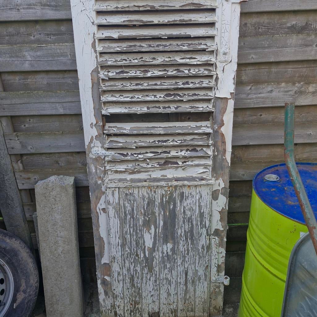 Gratis oude hoeve deur, Ophalen