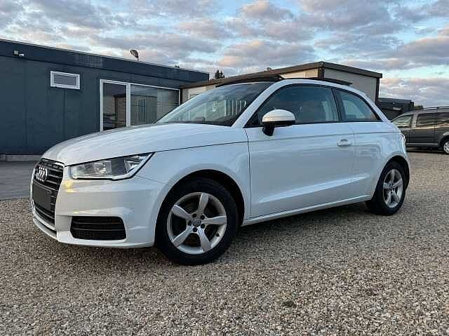 Audi A1 1.4 TDi Sport BT/SENSOR/GPS/CUIR/CRUISE/TOIT, Autos, Achat, A1, Entreprise, Boîte manuelle