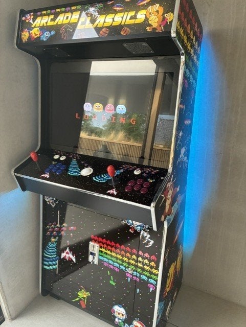 Arcadekast A-G 32" LCD arcade met 4500 games, Ophalen, Zo goed als nieuw