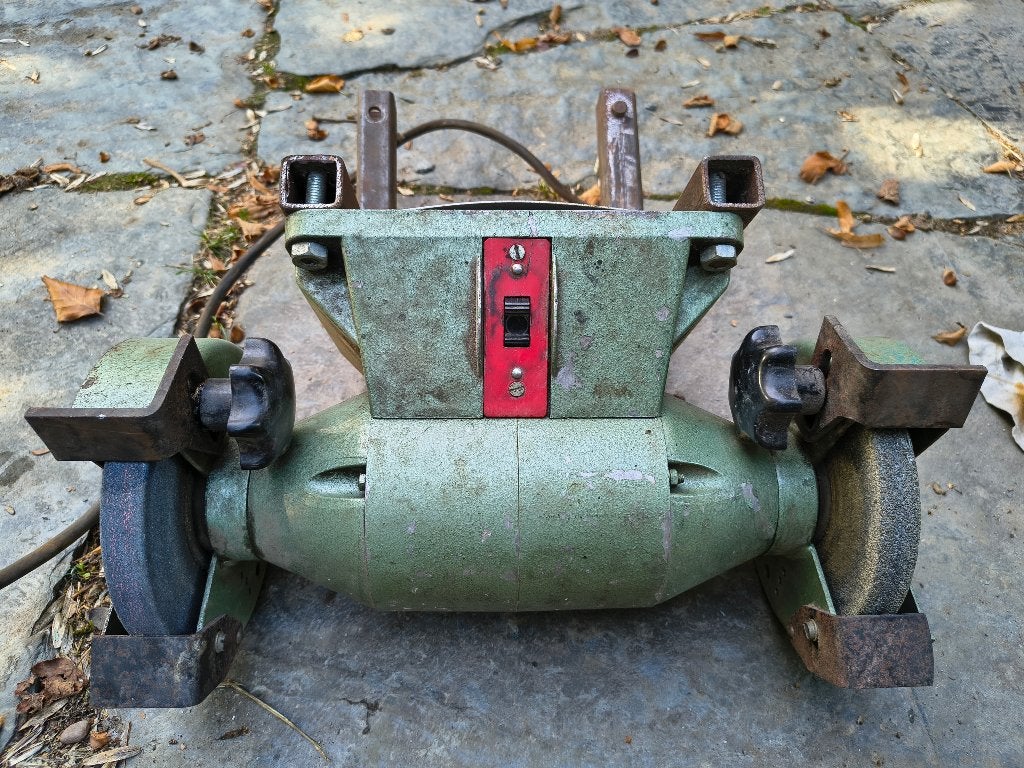 Tour à meuler, Bricolage & Construction, Enlèvement, Utilisé, Moins de 700 watts, Banc de travail