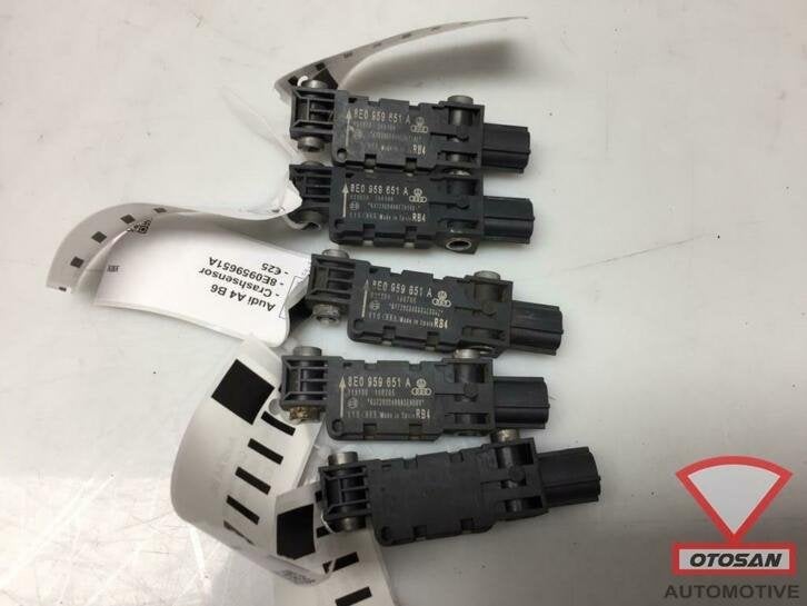audi a4 b6 8e crashsensor airbagsensor 8e0959651a, AUDI AG, Auto-Union-Strasse 1
85045  Ingolstadt, DE, Audi, Utilisé