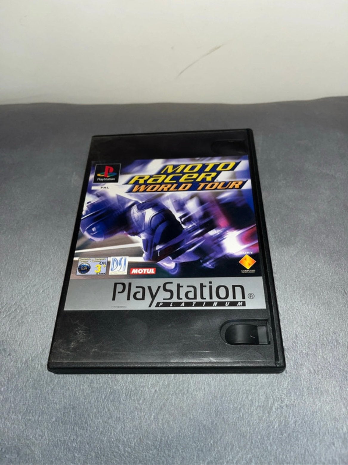 Moto racer World Tour Playstation 1, Ophalen, Zo goed als nieuw
