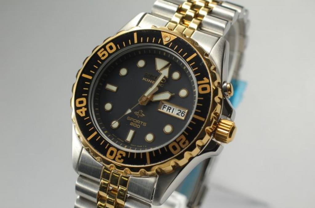 Seiko kinetic sports 200 diver, Ophalen of Verzenden, Zo goed als nieuw