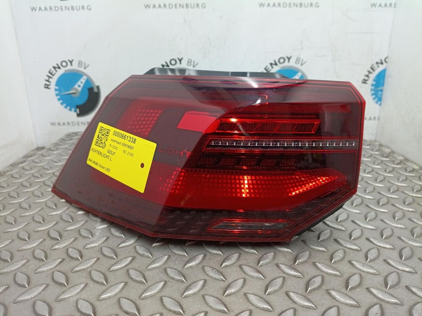 VOLKSWAGEN GOLF CD1 eTSI R-Line Hybride Benz. ACHTERLICHT L, Enlèvement ou Envoi, Utilisé, ARN reconnu