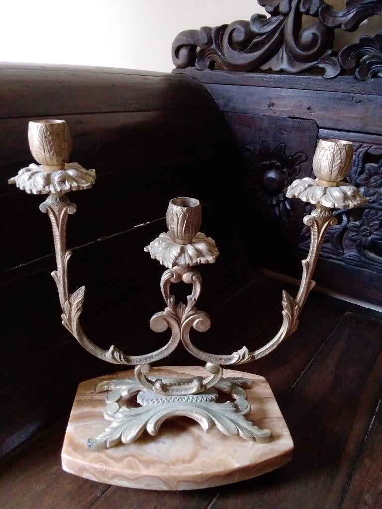 Magnifique chandelier sur un socle en pierre, Enlèvement ou Envoi, Utilisé, Chandelier