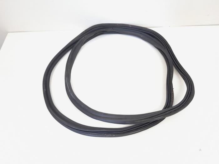 Joint caoutchouc hayon d'un Volkswagen Polo, Volkswagen, -, 3 mois de garantie, Utilisé