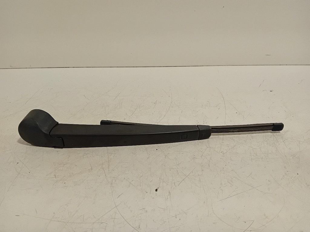 Ruitenwisserarm achterruit Volkswagen Golf, Auto-onderdelen, Onderdelen@venauto.nl, Van der Ven Autorecycling B.V., Gebruikt, Ettenseweg 76, 4706 PB Roosendaal, The Netherlands