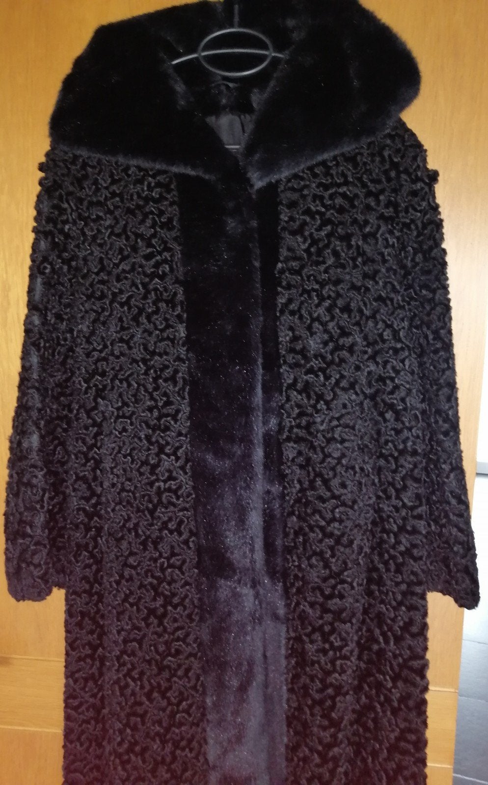 Namaakpelsen mantel., Enlèvement, Taille 42/44 (L)