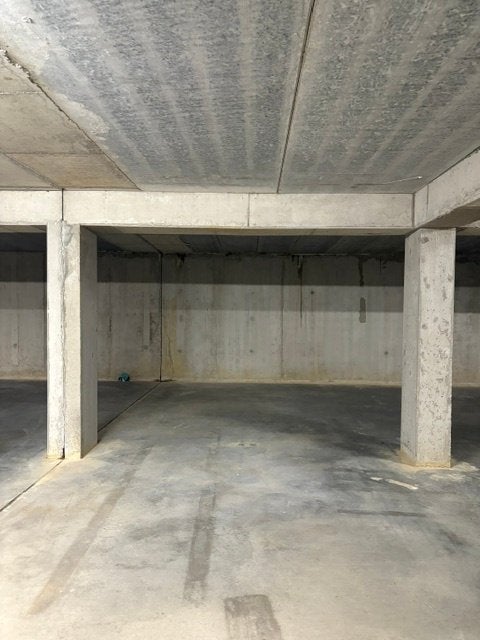 Ruime ondergrondse autostaanplaats - Jef Somersstraat 1 - 15, Immo, Garages & Places de parking, Province d'Anvers