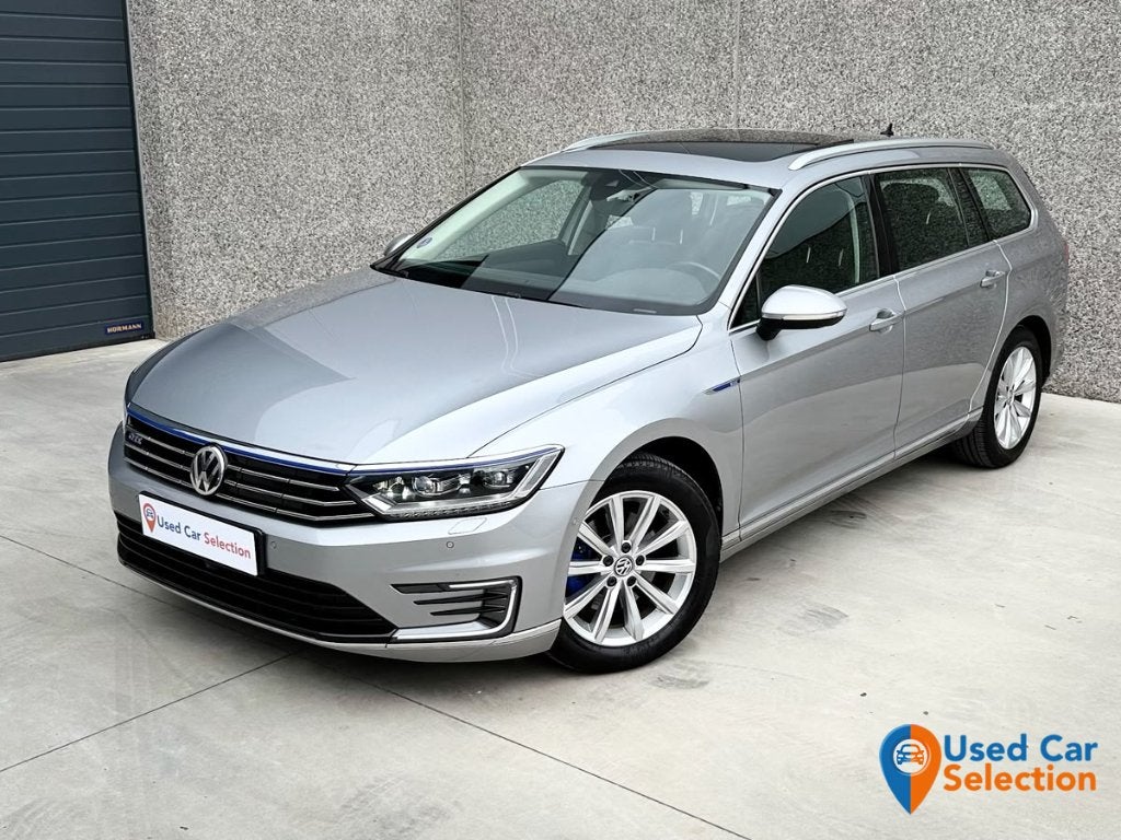 Volkswagen Passat GTE Variant 1.4TSI PHEV/Pano/ Garantie, Argent ou Gris, Euro 6, Entreprise, Entretenue par le concessionnaire