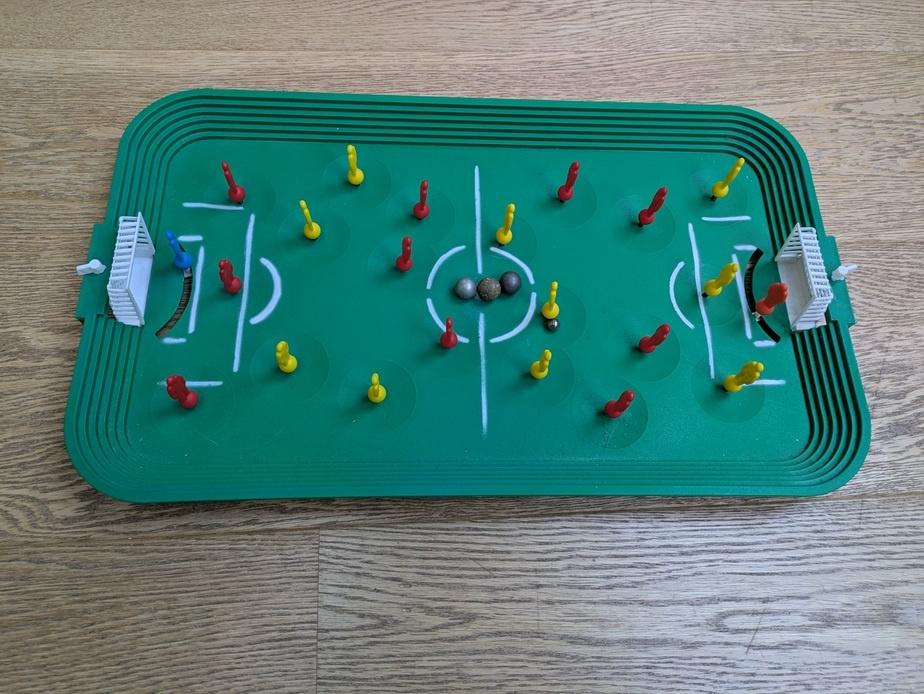 Petite table de football, Ophalen, Zo goed als nieuw