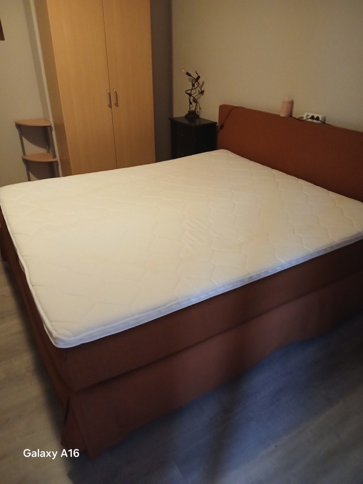 Gratis twee persoons boxspring, in goede staat, Enlèvement