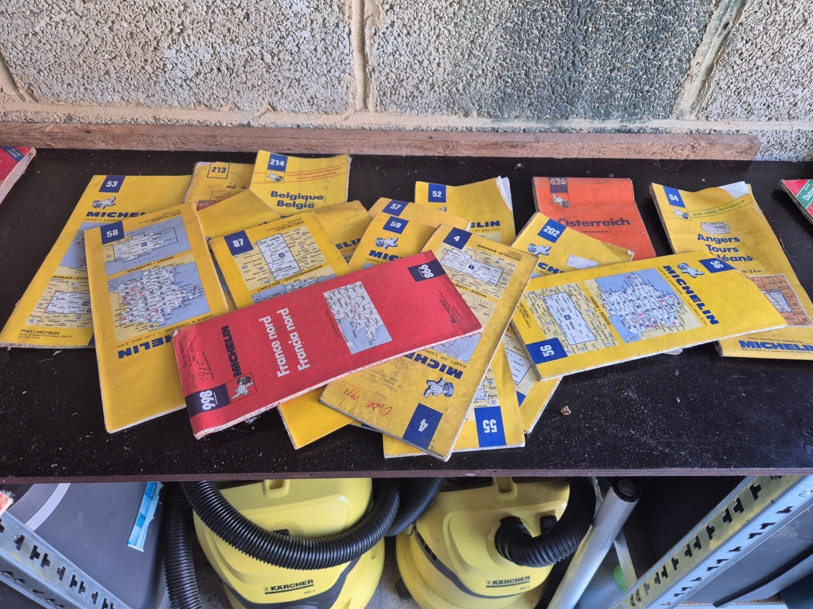 Lot de carte routière de Michelin et autre