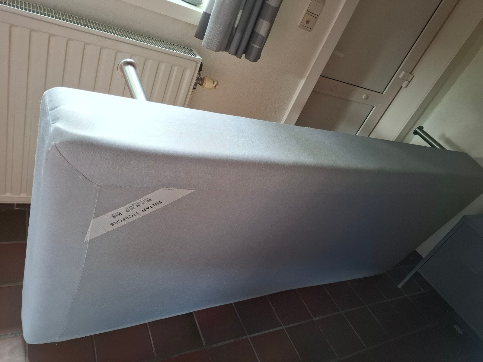 Gratis 2 beschadigde bedbodems 90x200 cm, Ophalen, Gebruikt, 90 cm, Bedbodem
