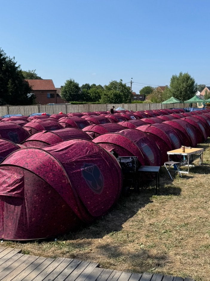 2 tentes pop-up Tomorrowland 2026 neuves, Caravanes & Camping, Tentes, Enlèvement, Neuf, Jusqu'à 2