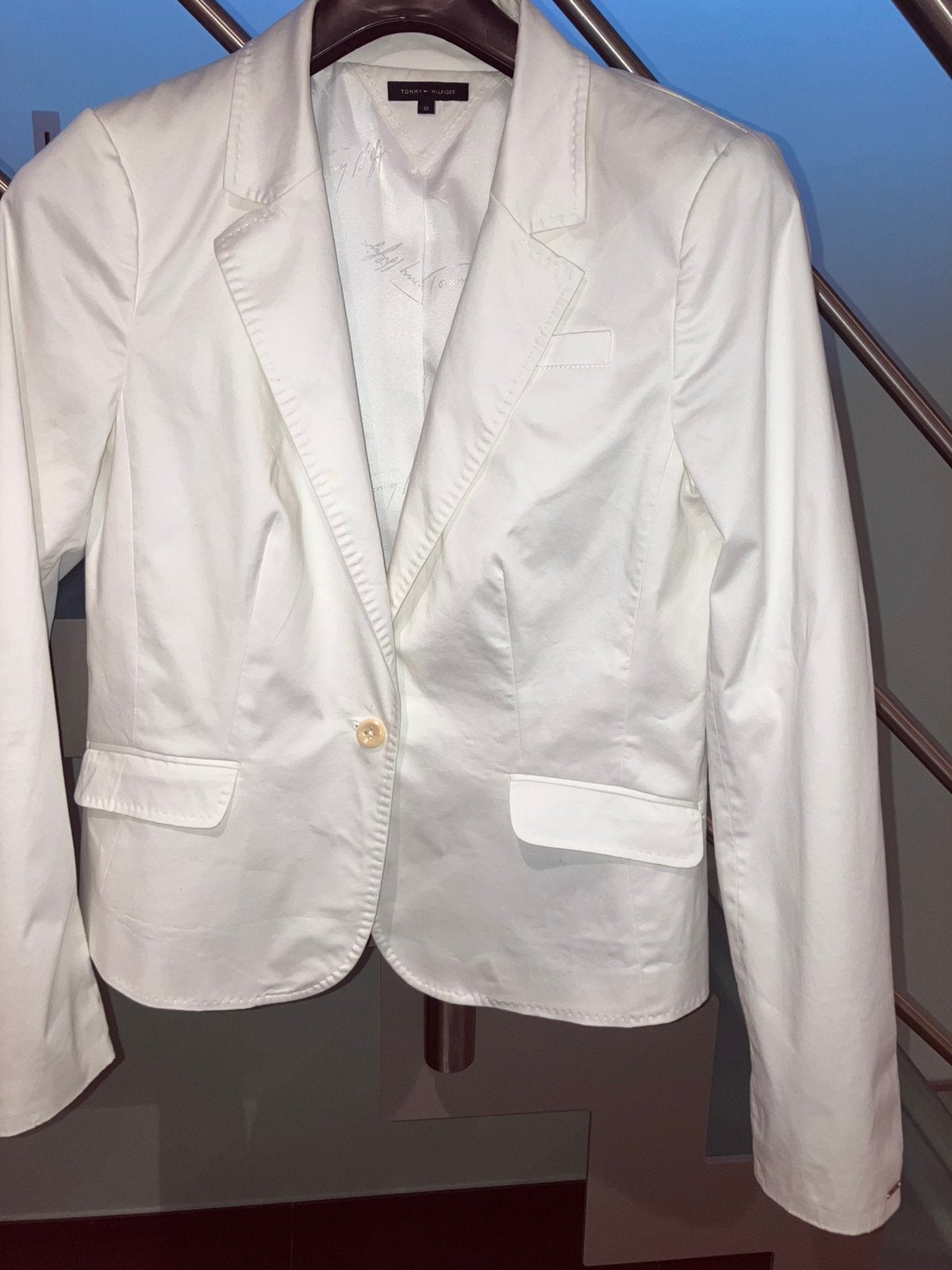 Mooi Wit jasje Tommy Hilfiger, Kleding | Dames, Jasjes, Kostuums en Pakken, Ophalen, Zo goed als nieuw, Wit, Jasje