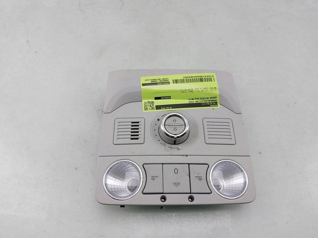 BINNENVERLICHTING VOOR Skoda Octavia Combi (5EAC), Gebruikt, Info@skoda-auto.de, Skoda, Max-Planck-Straße  3-5
64331  Weiterstadt, DE