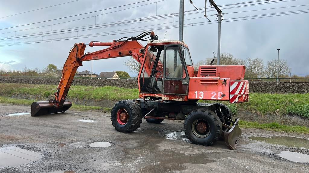 Atlas bandenkraan 1302D, Zakelijke goederen, Machines en Bouw | Kranen en Graafmachines, Ophalen, Kraan