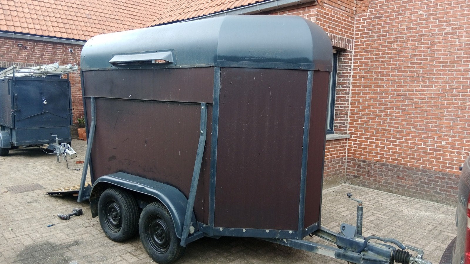 Paardentrailer aanhangwagen NIEUW HOUT NIEUWE LEDVERLICHTING, Ophalen, Hout