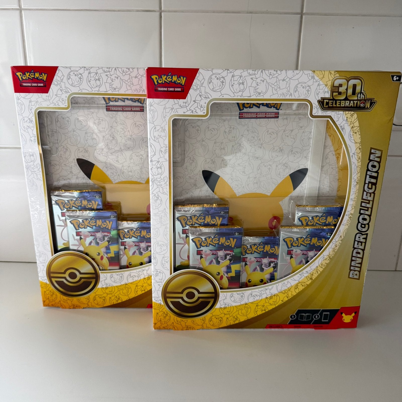 2x Pokemon 30th Celebration - Binder collection, Ophalen of Verzenden, Nieuw, Booster